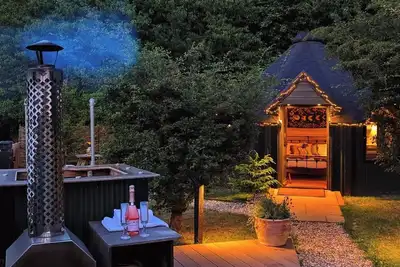 Image de Hilly Hideaway — Unique Countryside Retreat with Hot Tub & firepit