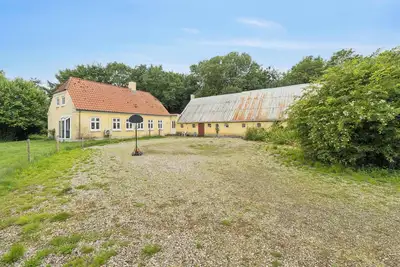 Image de Bright holiday home with garden and.