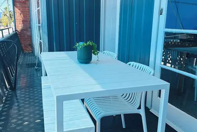 Image de Wandal Loft ~ 3 bed apartment, central and convenient, everything you need!