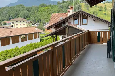 Image de Appartement 'Dimora Fucine 33 - Casa Doppia' avec vue sur les montagnes, balcon et Wi-Fi