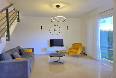 Image de Villa à Gjiri i Lalzit près d’Oasis Beach