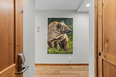 Image de Mountain Escape | Chic Condo Living