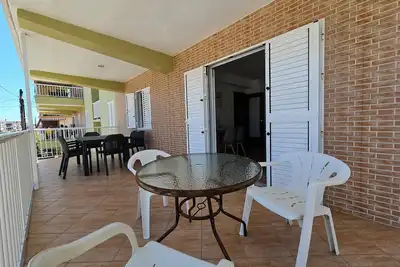 Image de Apartment with terrace near the sea