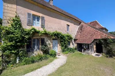 Image de Gîte paisible près des forêts