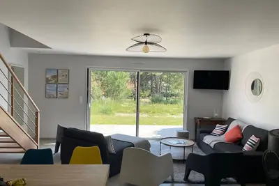 Image de Votre villa \"Balade au bord de Mer\" 9 personnes, près de la plage