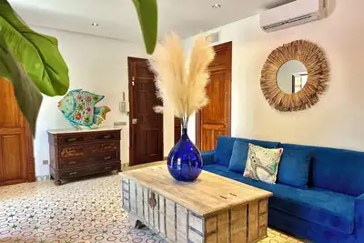 Image de Spectacular apartment in front of the sea