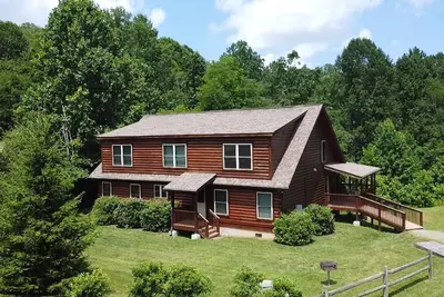 Image de Private 7 bedroom / 6 bathroom log-cabin in Banner Elk, with WiFi,