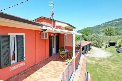 Image de Belle maison de vacances avec Wifi, climatisation, Tv, terrasse, parking, près de La Spezia