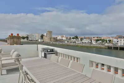 Image de Maison vue sur le chenal avec toit terrasse