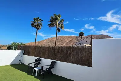 Image de Casatata, cozy rustic apartment, located in Villaverde, 15' from the beach.