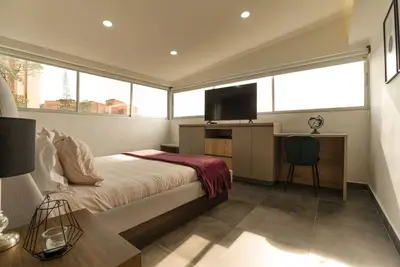 Image de 7th floor modern apartment near provenza