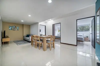 Image de 3 bedroom apartment - El Tesoro, Provenza and Parque Lleras