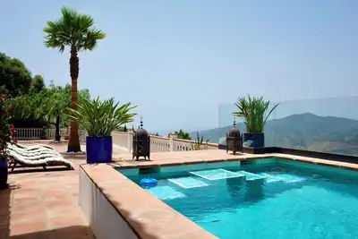 Image de Villa 'Casa el Seis'. Family home with fantastic views.