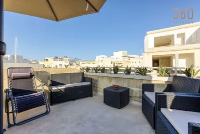 Image de Authentic 2br House of Character with Terrace