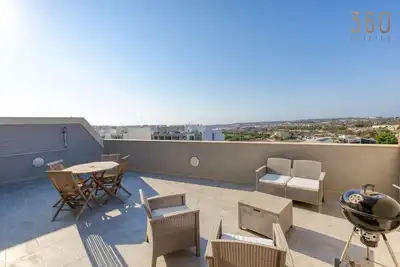 Image de Stunning 1br Apt with spacious private terrace
