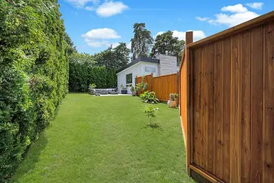 Image de Modern Carriage House Near Westside Wine Trail