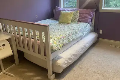 Image de Whimsical Cozy Home Away from Home