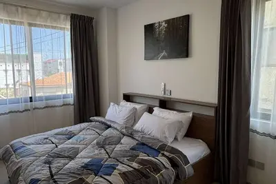 Image de 2-bedroom apartment in Accra with fitness room and Rooftop pool at Loxwood House
