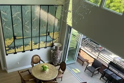 Image de Exquisitely appointed 3-bedroom penthouse in Napa downtown