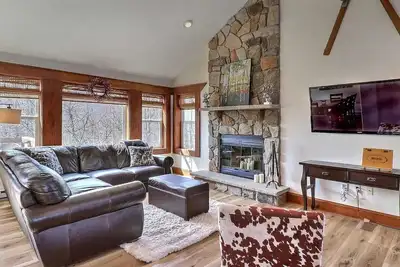 Image de It's about The View! Camelback in your backyard! 4-Bedroom/3 Full Bath