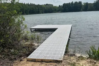 Image de Lakefront 3-bedroom cottage near Traverse City with WiFi, Ac