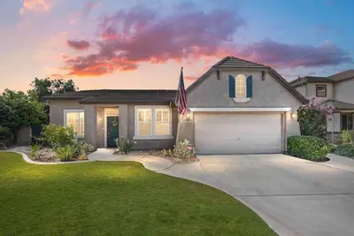 Image de Luxury Gated Retreat Golf Course Views Sleeps 8