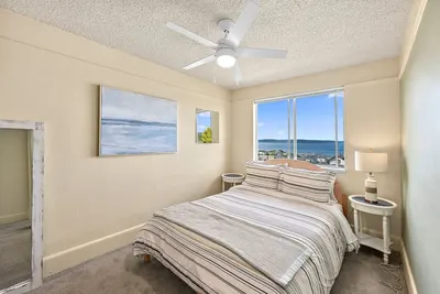 Image de Water views Cozy Victorian Top Duplex Unit