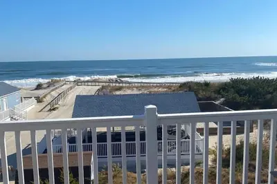 Image de Beachfront Paradise, Panoramic Views of the Beach & Ocean!