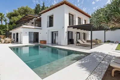 Villa Artemis – 6 bed Spa & Style Retreat