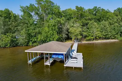 Image de Lakefront: Dock, Firepit, Kayaks, Grill, Sleeps 13