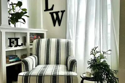 Image de Quirky 1920s hideaway in a quiet Bohemian beach town