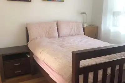 Image de This cosy unit offers a prime location — walking distance tothe beach and shops