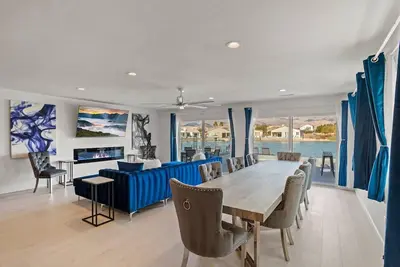 Image de 2 Lakeview Villas 8br, 14 Beds, 24 Guests