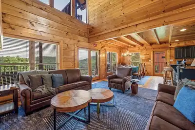 Image de New 6br: Sleep 22| Pool| Views| Cinema| Hot Tub| A+ Location| Dog Friendly