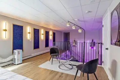 Image de Calgary Finest Open Concept Loft near Downtown