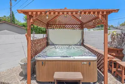 Image de 5br Oasis w/Jacuzzi By Disney & Beaches Sleeps 18