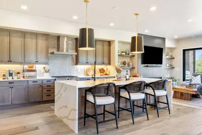 Image de Pagoda Peaks - Modern Luxury Near Bozeman Beach