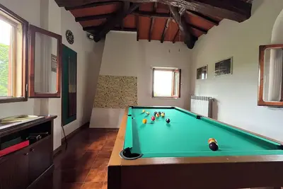 Image de Farmhouse with fireplace, billiards, table tennis near the Chianti hills,