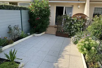 Image de Studio rez-de-jardin avec parking et accès piscine, Batz-sur-Mer