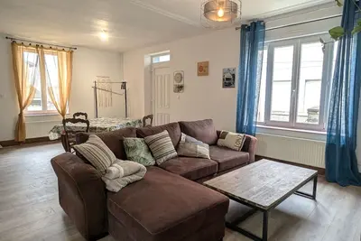 Image de Gîte Chenevières - Village paisible avec parking privé