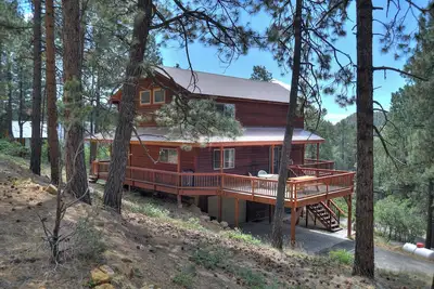 Image de New Listing! Deer Ridge Cabin | Borders Blm | Dog Friendly | Large Deck