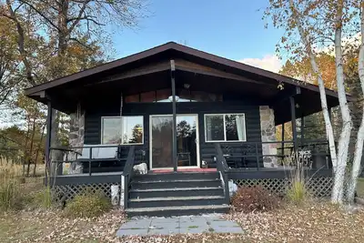 Image de Escape to your own Private Island Cabin located on the White Fish Chain of Lakes