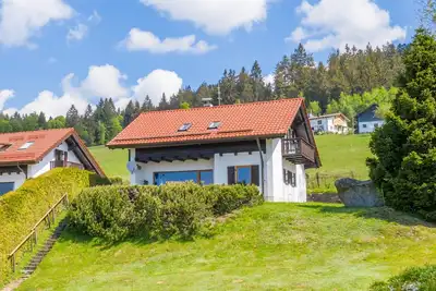 Image de Cozy vacation home with dream view, large garden