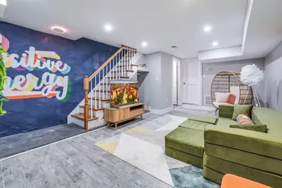 Image de ColorBurst - Brand New 3bd 2ba Duplex in Jsq / 25 min Nyc / 7 Min Walk to Trains