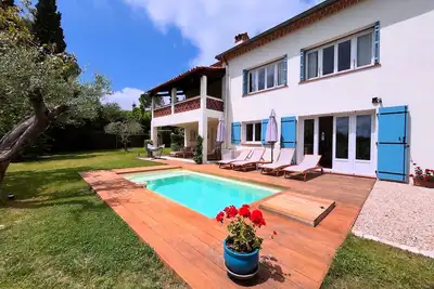 Image de 5 min from Valbonne, air-conditioned villa, private plot & private pool