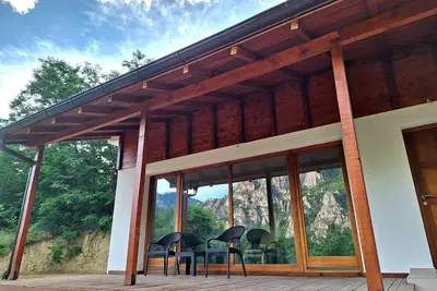 Image de Villa with amazing view of a mountain near Matka Canyon