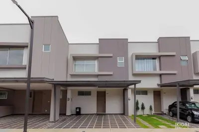 Image de Accommodation in Cariari: 2 bedrooms, kitchen, living room, garden, Bbq, and pool in the clubhouse.