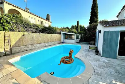 Image de Villa au calme Ă 10 min Ă pied de la plage et tout proche de la ville!