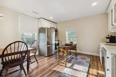 Image de Historic 2 Bed/2 Bath Downtown Loft w/Park View & Spa Access