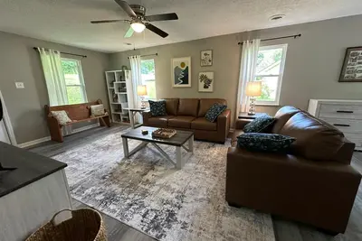 Image de Family-Friendly Fountain City 3br -- Quiet Stay with Deck & Backyard